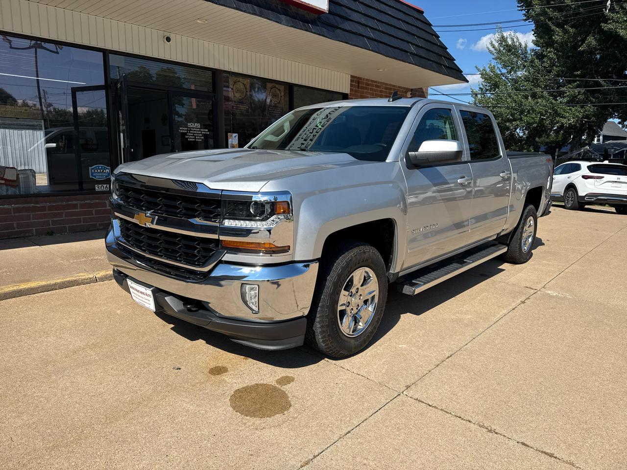 chevrolet silverado 1500 2017 3GCUKREH3HG436184 image chevrolet silverado 1500 2017 3GCUKREH3HG436184 image